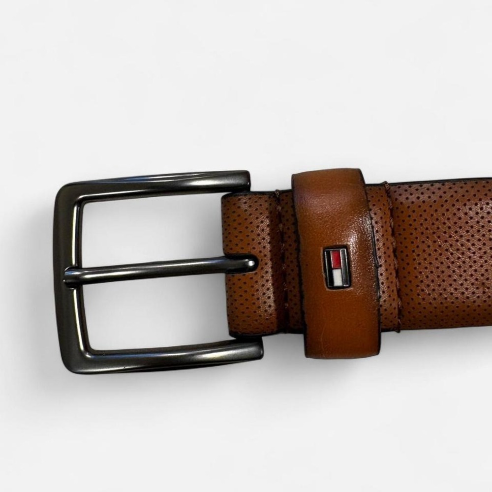 Tommy Hilfiger Mens Brown Perforated Synthetic Leather Belt Gunmetal Buckle